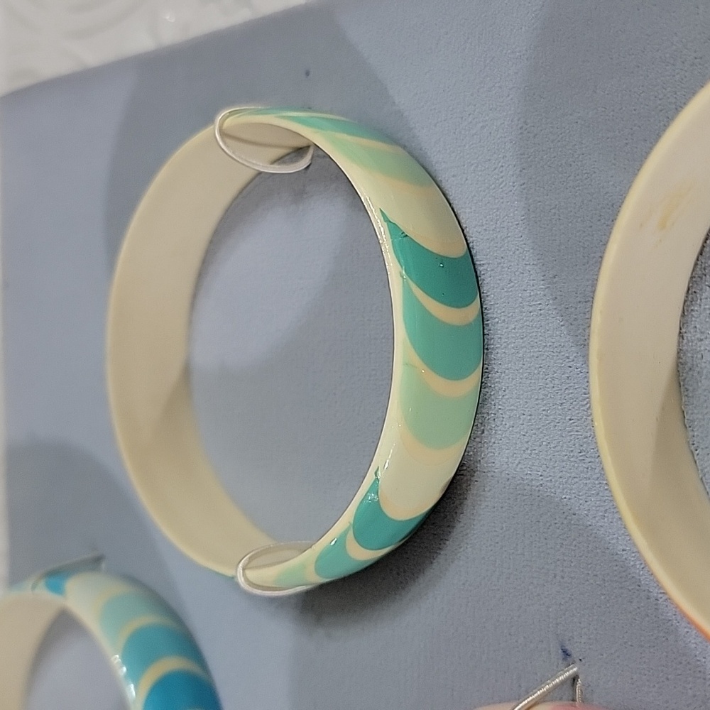Cresent Design Multi-Color  Lucite Vintage Bracelets Set Of 5 - Picture 6 of 10